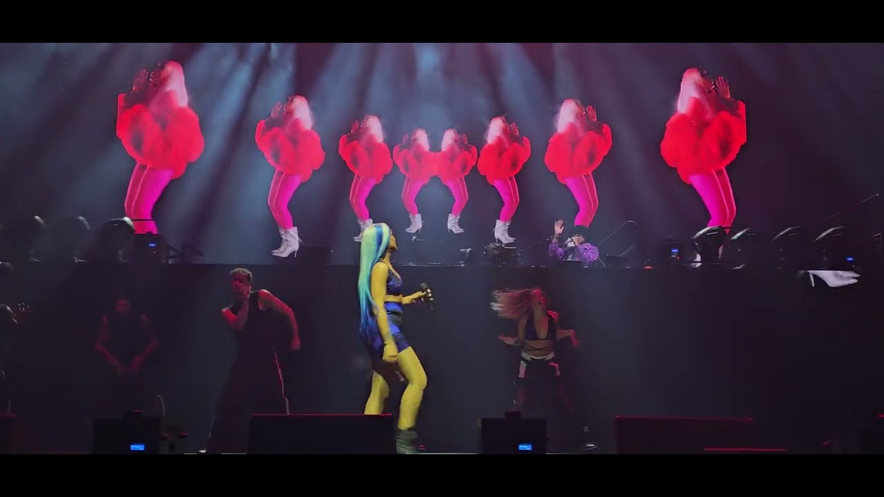EVE - Tambourine (Nelly - Where The Party At Tour 2025 - R.W.-Arena Oberhausen - 2025-05-24)
