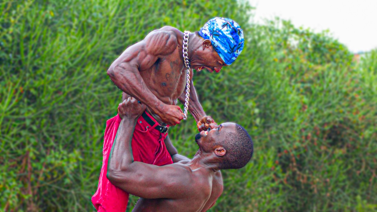 RUTAMBI ateruye k' Akagabo Akubita Hasi