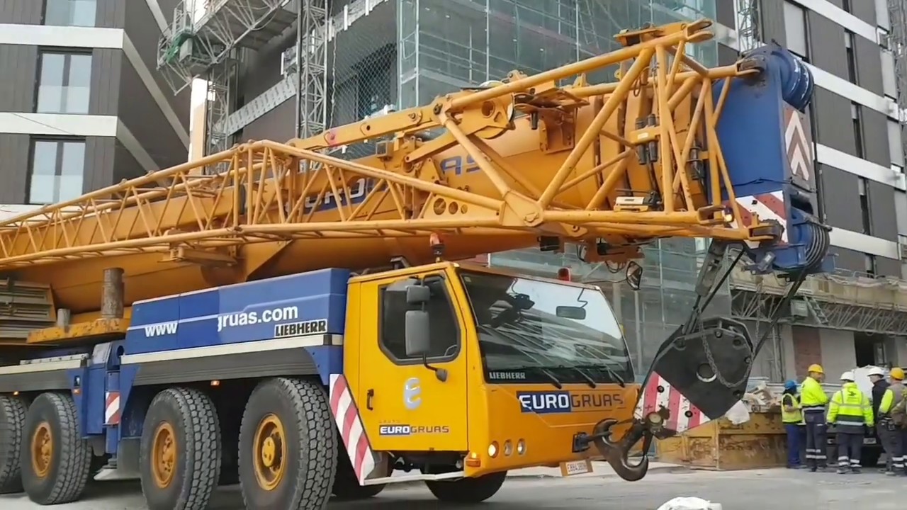 Desmontaje grua torre liebherr 100lc por sancho toro sur y eurogruas. Liebherr ltm 1250 6.1