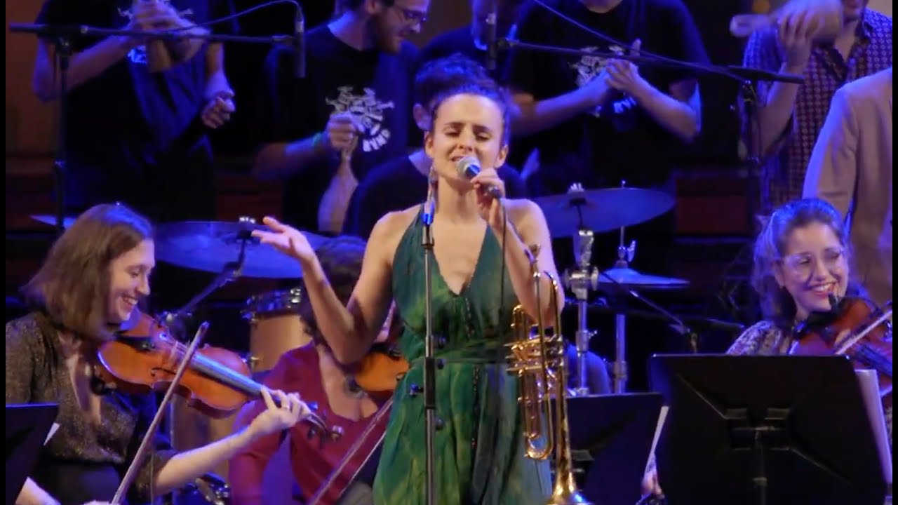 2023 Tudo é ilusão  SANT ANDREU ABRAÇA BRASIL VOL 2 ( feat ANDREA MOTIS, RITA PAYES, CARME CANELA )