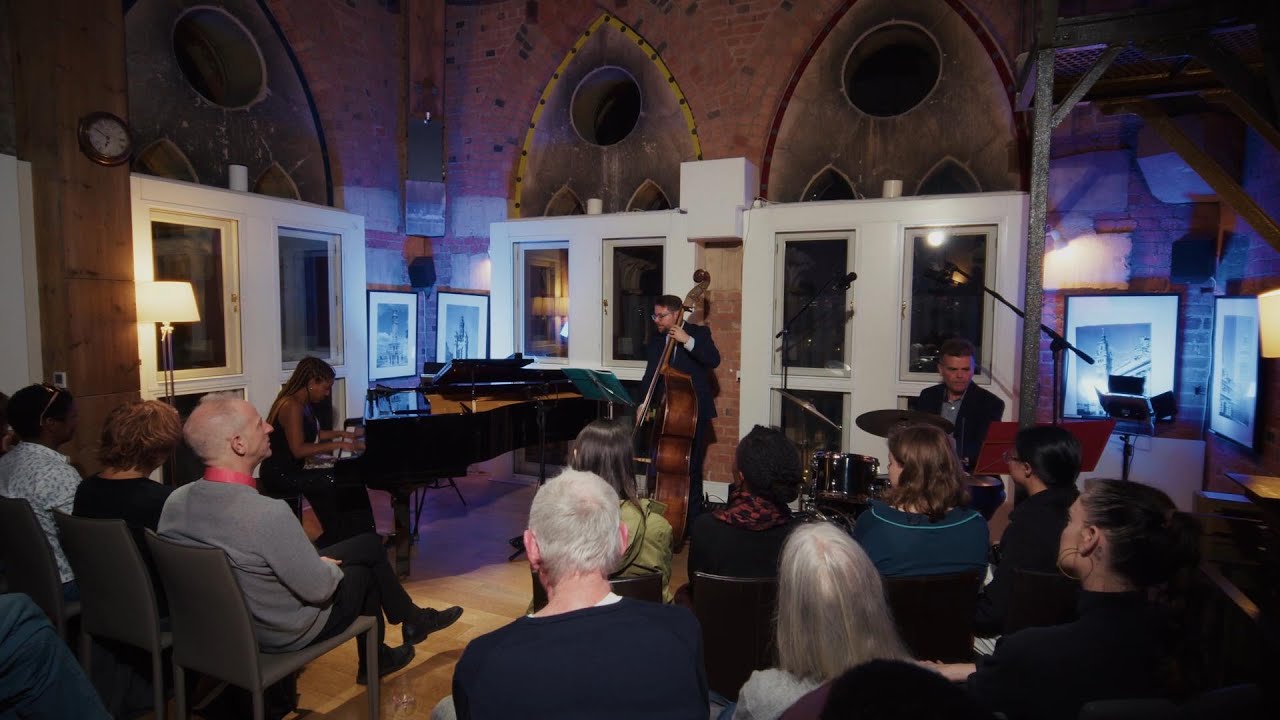 Finale from Classical Swing!