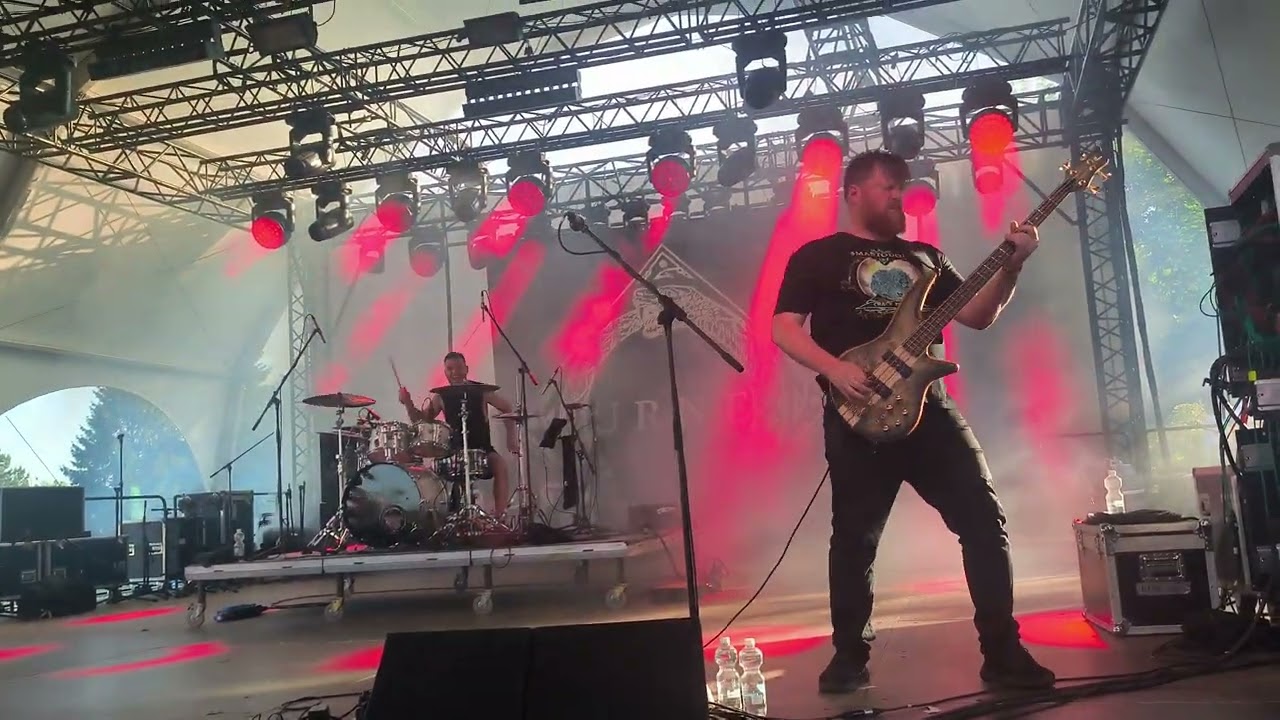 Urne live (Rock for People 2025)
