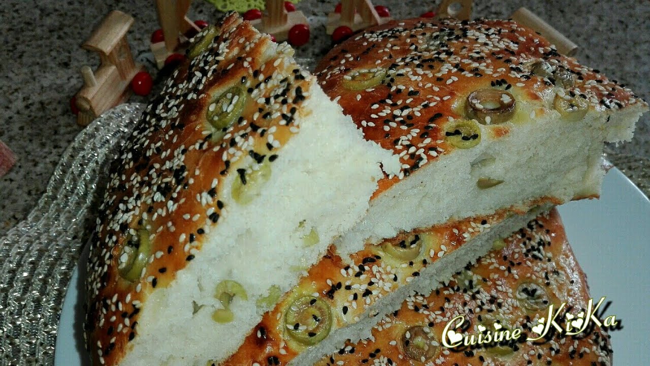 خبز خفيف رائع باللبن و الزيتون
