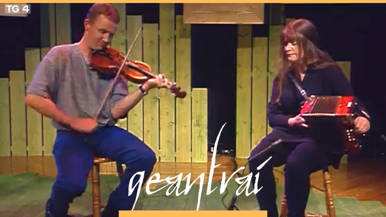 Josephine Marsh & Tola Custy | Dánlann an Chláir, Inis 1998 | TG4 Cumadóir na Bliana 2020