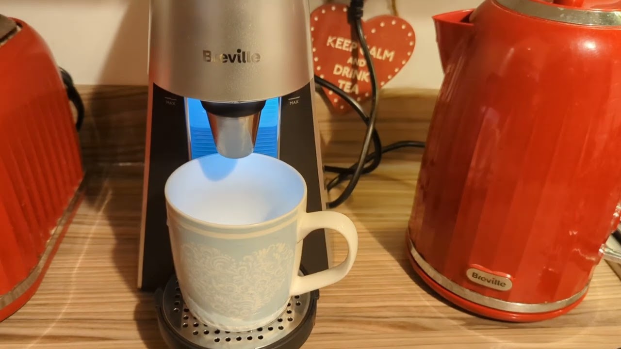 Standard Kettle Vs Breville VKT111 2 Litre Hot Cup Serve Temperature Comparison