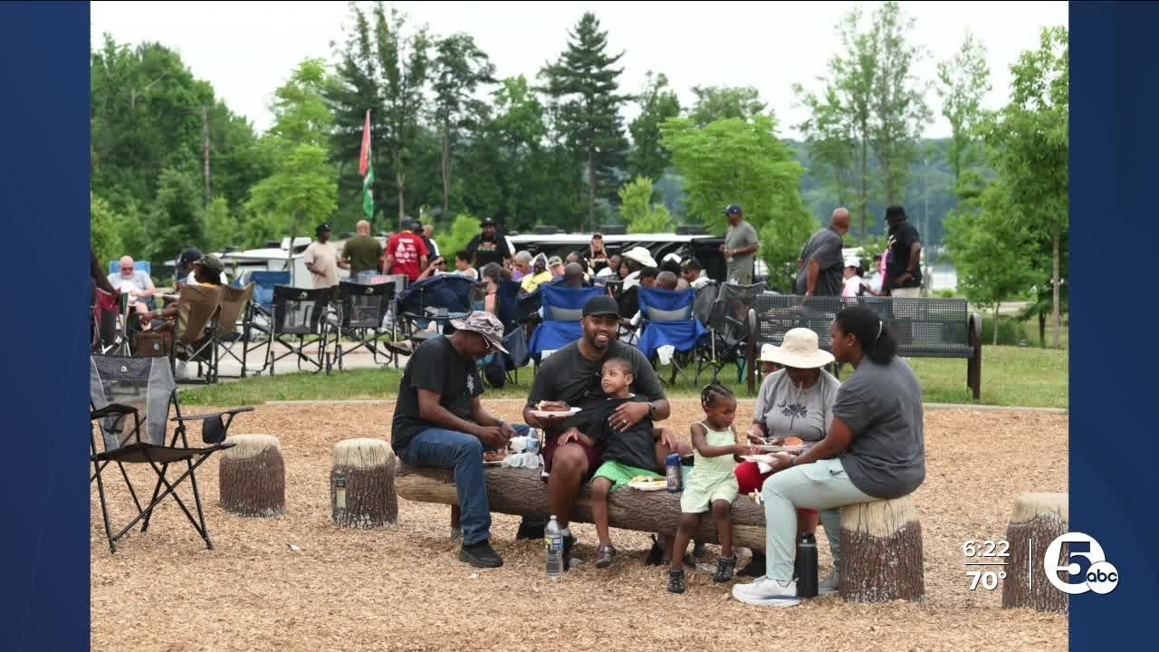 Akron couple hosts 'Glampout'