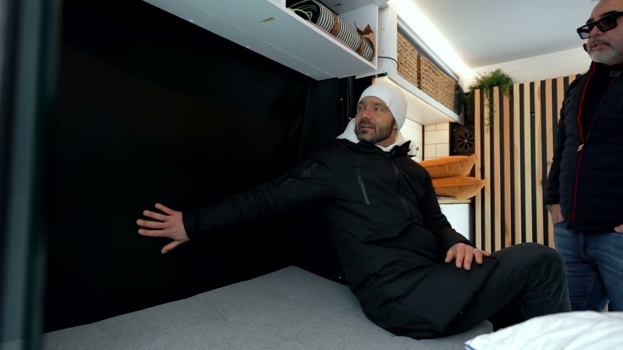 Teherautó, de közben 1 ÓRA ALATT lakóautó?!😱🤯