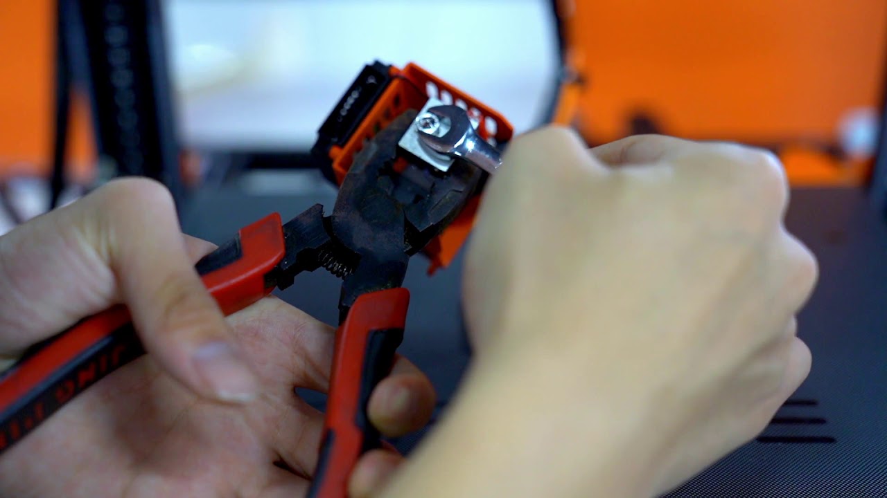 Nozzle change and clean the clogged hotend