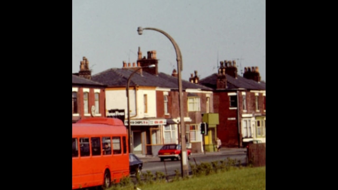 Concrete Lamp Posts - Historical 9