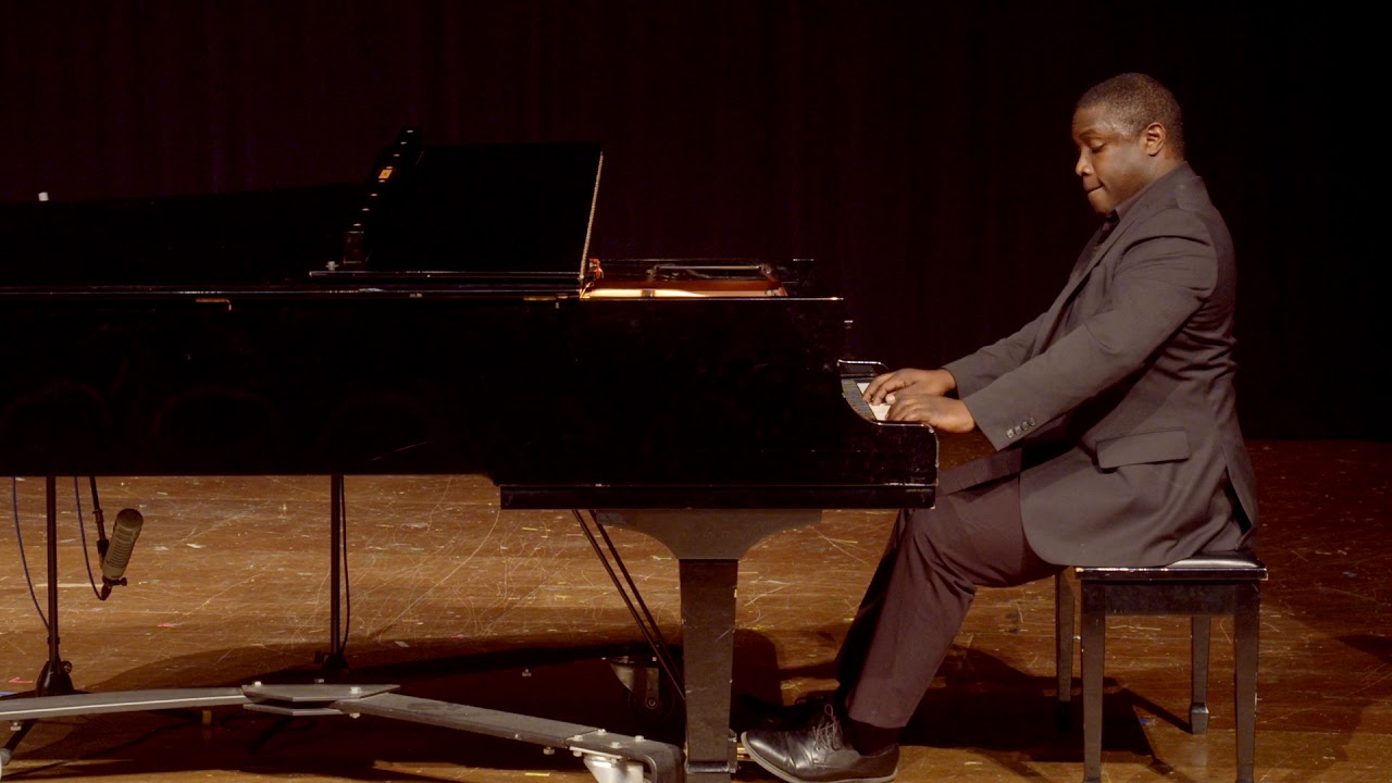 Danse Andalouse by Joaquín Nin - David Berry, Piano