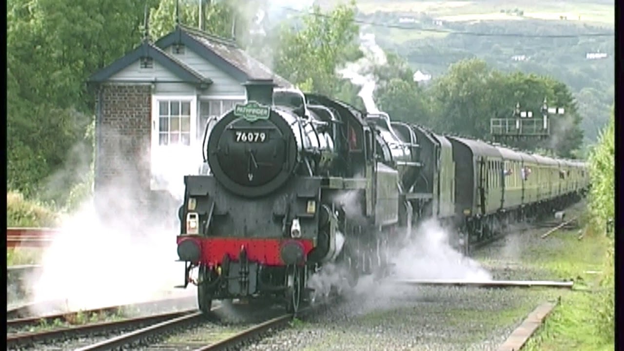 Heart of Wales Venturer with 76079 & 45407 (as 45157) - 8th September 2001