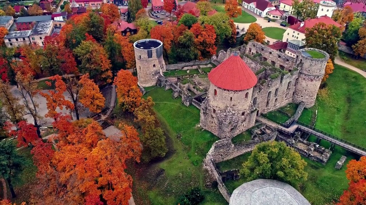 Autumn Acoustic Breeze in 4K UHD | Cozy Melodies & Peaceful Fall Scenery | Scenic Relaxation Film