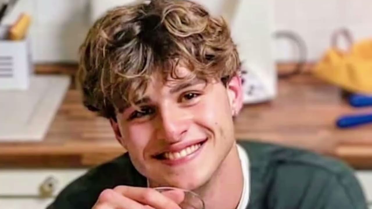 Cavezzo piange Luca Fattori, morto a 21 anni in un incidente stradale 