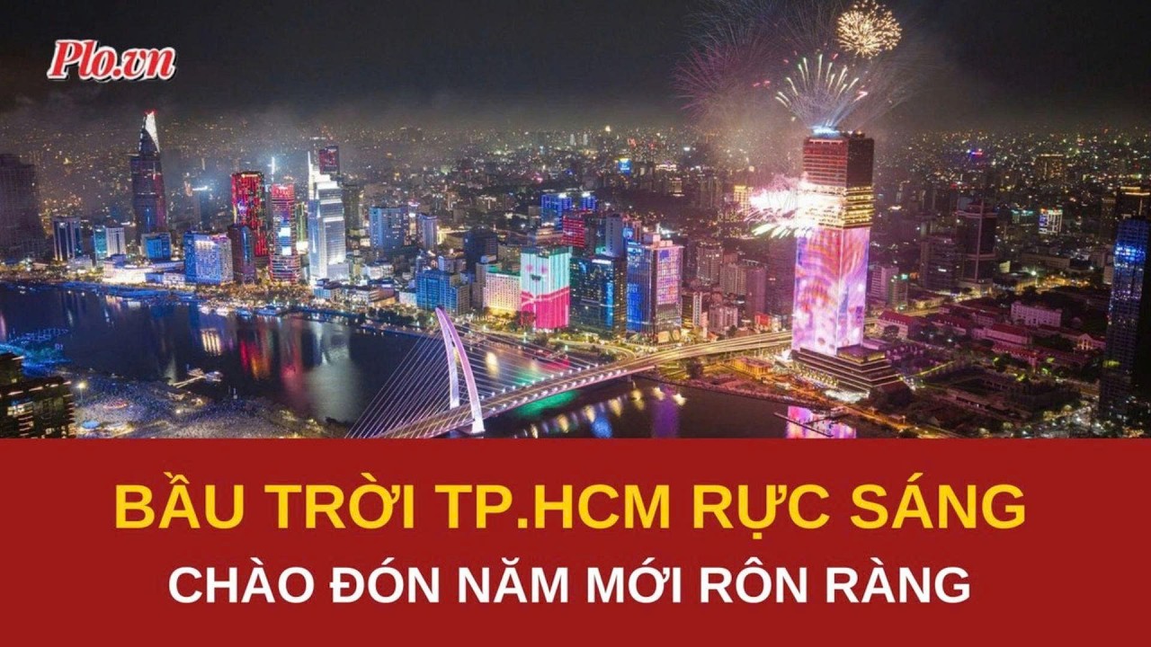 TP.HCM rực rỡ pháo hoa, người dân vỡ òa đón năm mới Bính Ngọ- PLO