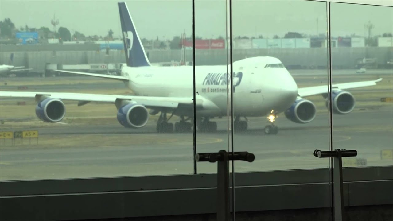 AVIONES: IBERIA A-340 llegando a Guatemala