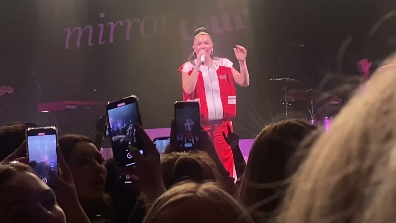 Lauren Spencer-Smith - That Part (live London, O2 Forum Kentish Town)