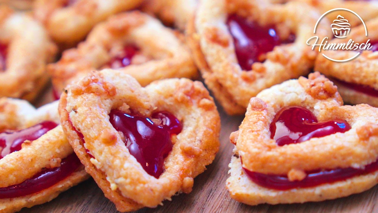 So schmeckt Weihnachten! Zarte Nussherzen wie von Oma ❤️ Weihnachtspl&auml;tzchen Rezept