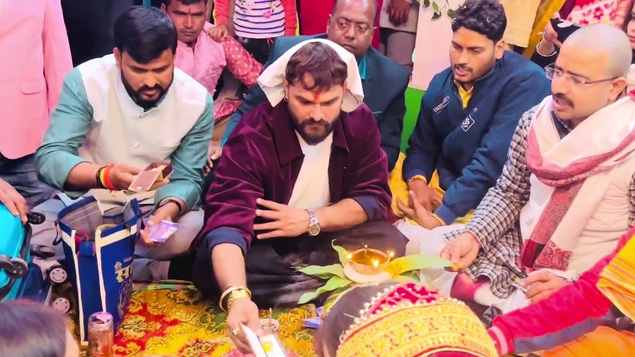 #khesarilalyadav  शादी समारोह में गहना चढ़ाते हुए @KhesariMusicWorld @murlisoniofficial 