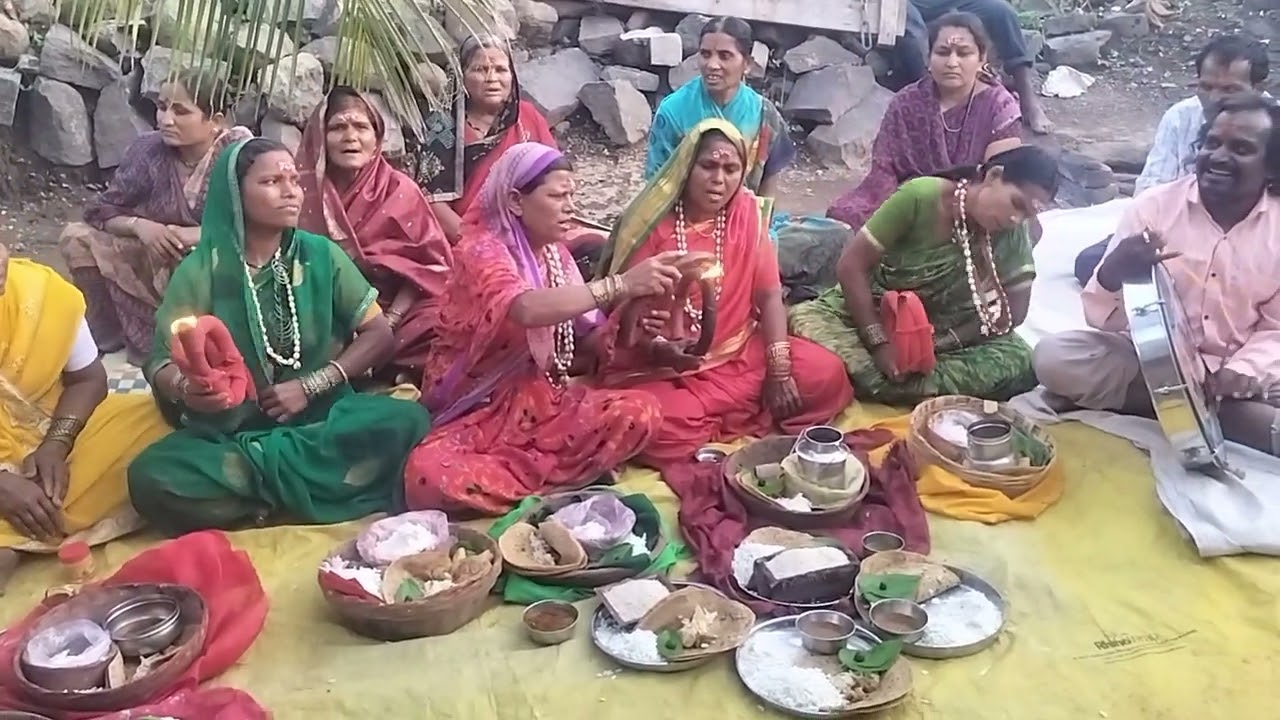 आंबा ग येडू गं लाविलास लळा बाण खेळू दे मोकळा आंबाच्या आराधने