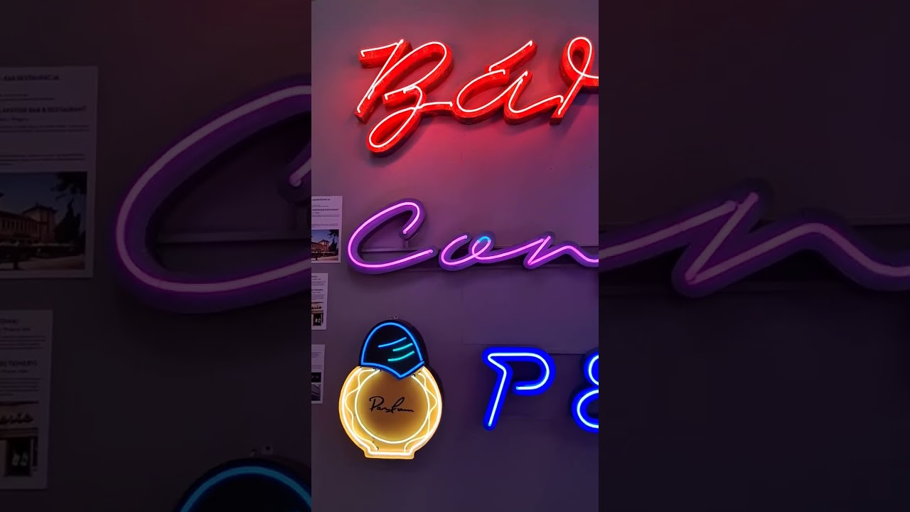 💥Muzeum Neon&oacute;w 💥 PKiN w Warszawie 💥 4 piętro 💥 Wpadajcie 💥