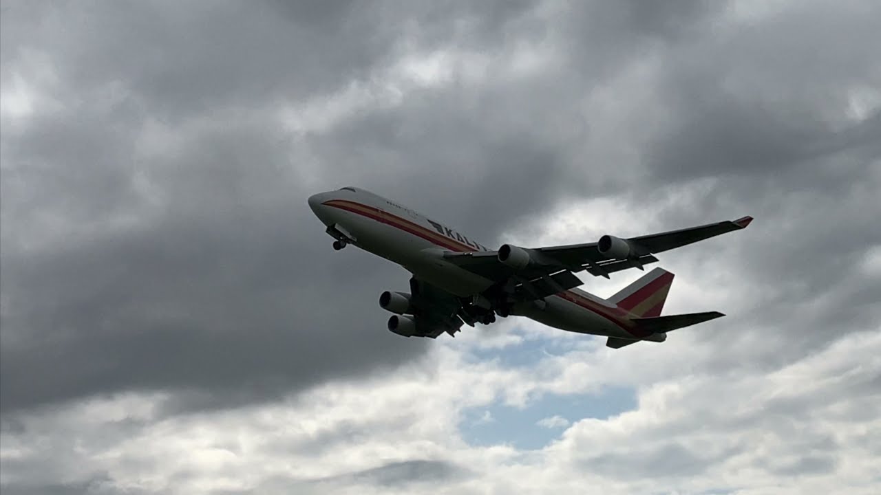 N708CK 747 departs East Midlands