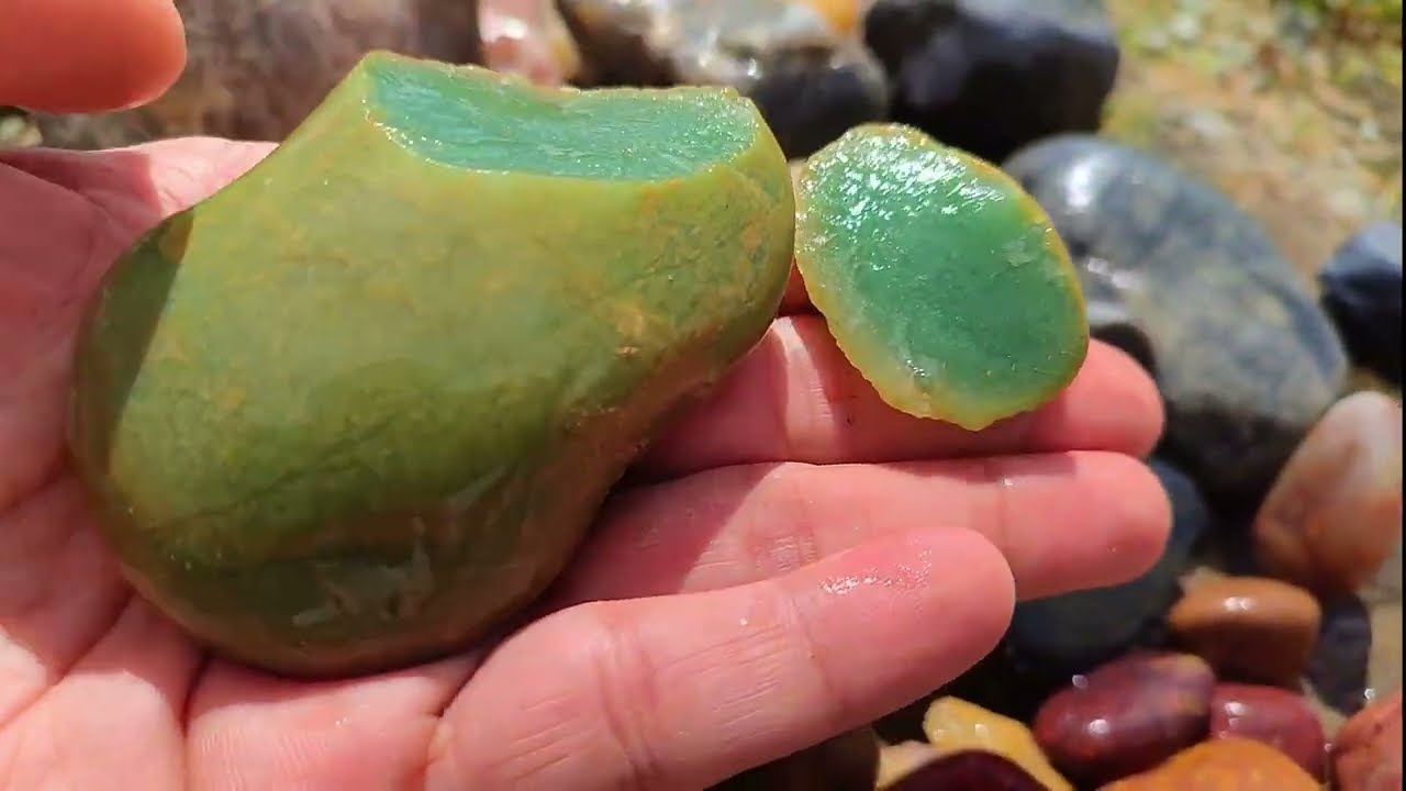 esta pedra comum de rio pode se tornar uma pedra preciosa  