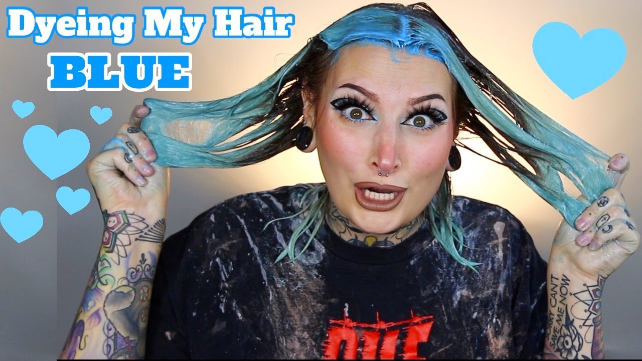 Dyeing My Hair Blue!