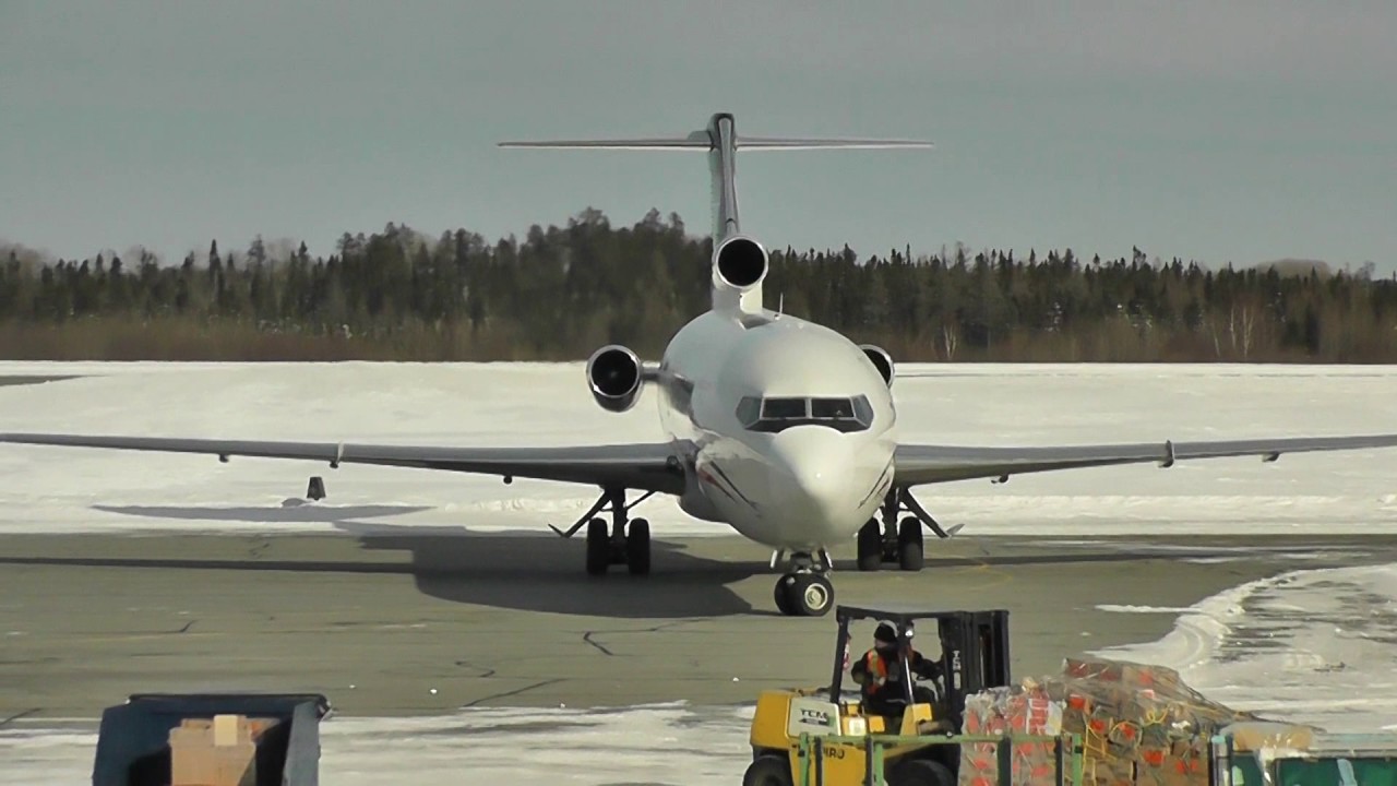 Cargojet | Boeing 727-200 taxiing & engine shutdown | C-GCJD | Val-d'Or (CYVO)