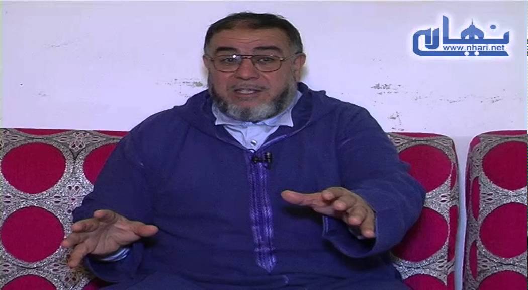 الشيخ عبد الله نهاري  هل يجوز ان اقرا القرآن و انا حائض ؟
