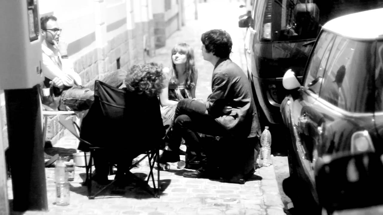 The Abroad Alley - Five People