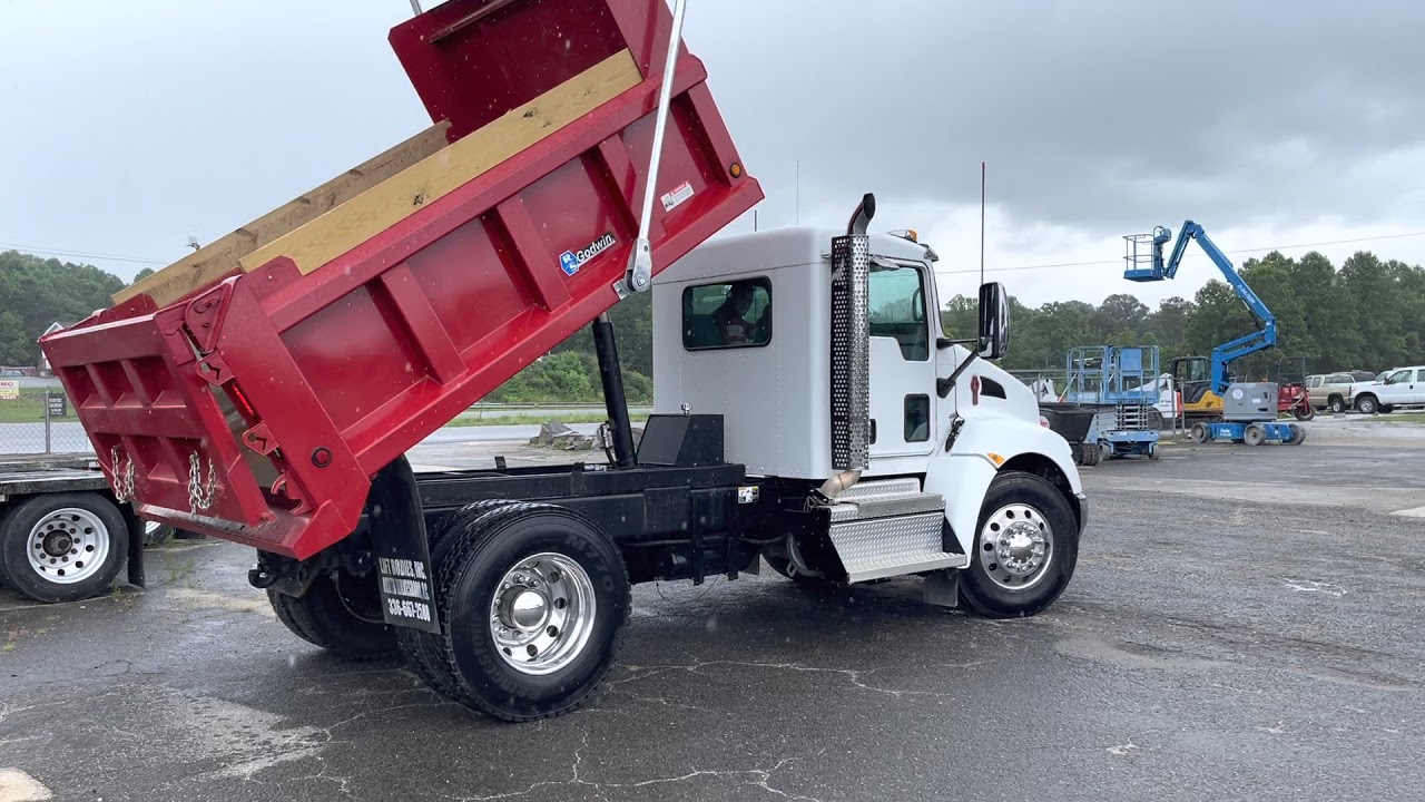 2018 Kenworth T370 Single Axle Dump only 2800 miles for sale