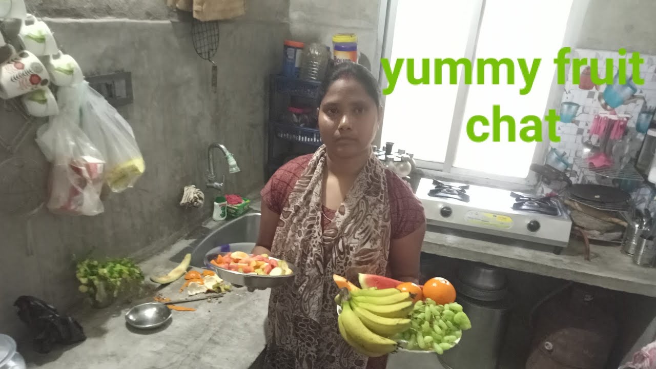 Aaj banaye fruit chat | Angelina world|#vlogger #minivlog #vlogging 