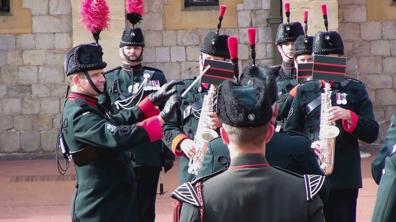 The Rifles Mount the Windsor Castle Guard