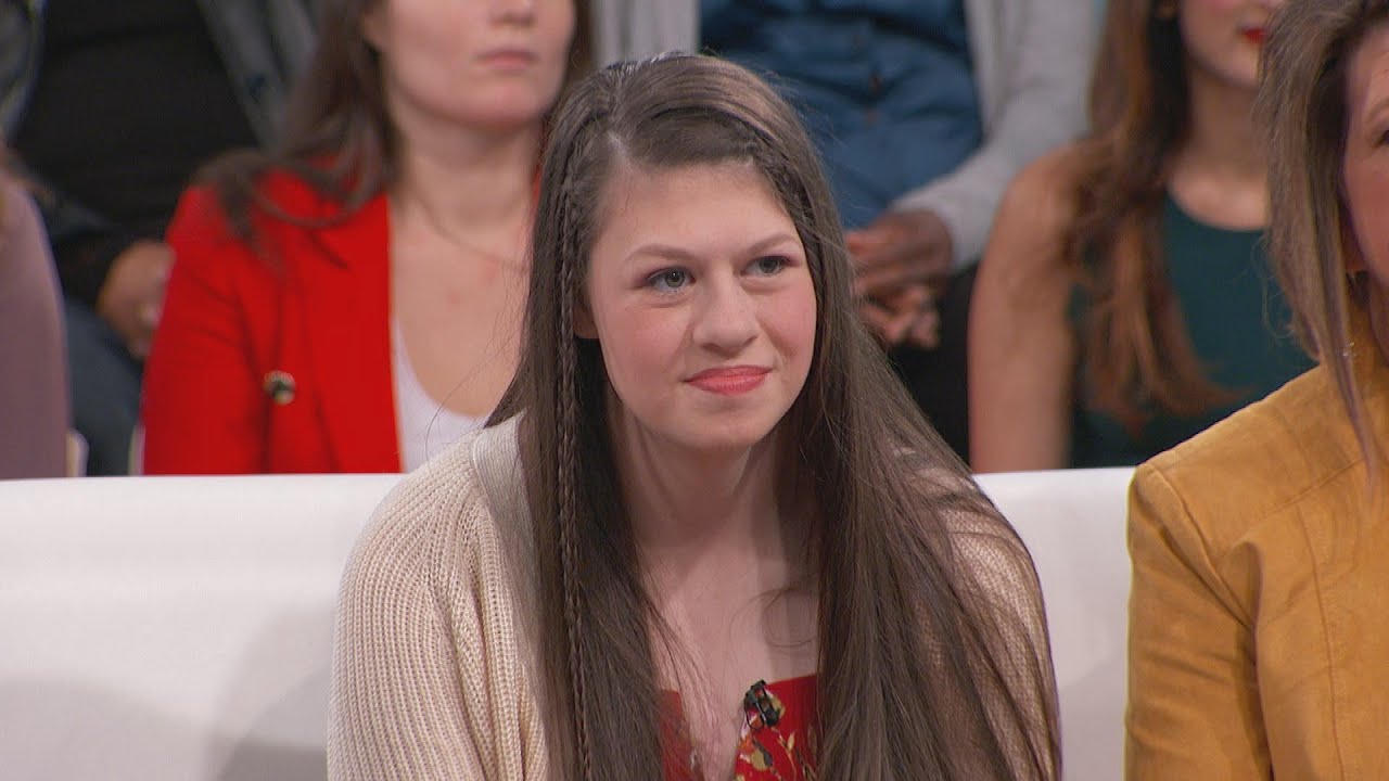 Teen's Rare Syndrome Motivates Her to Spread Her Message of Love to All