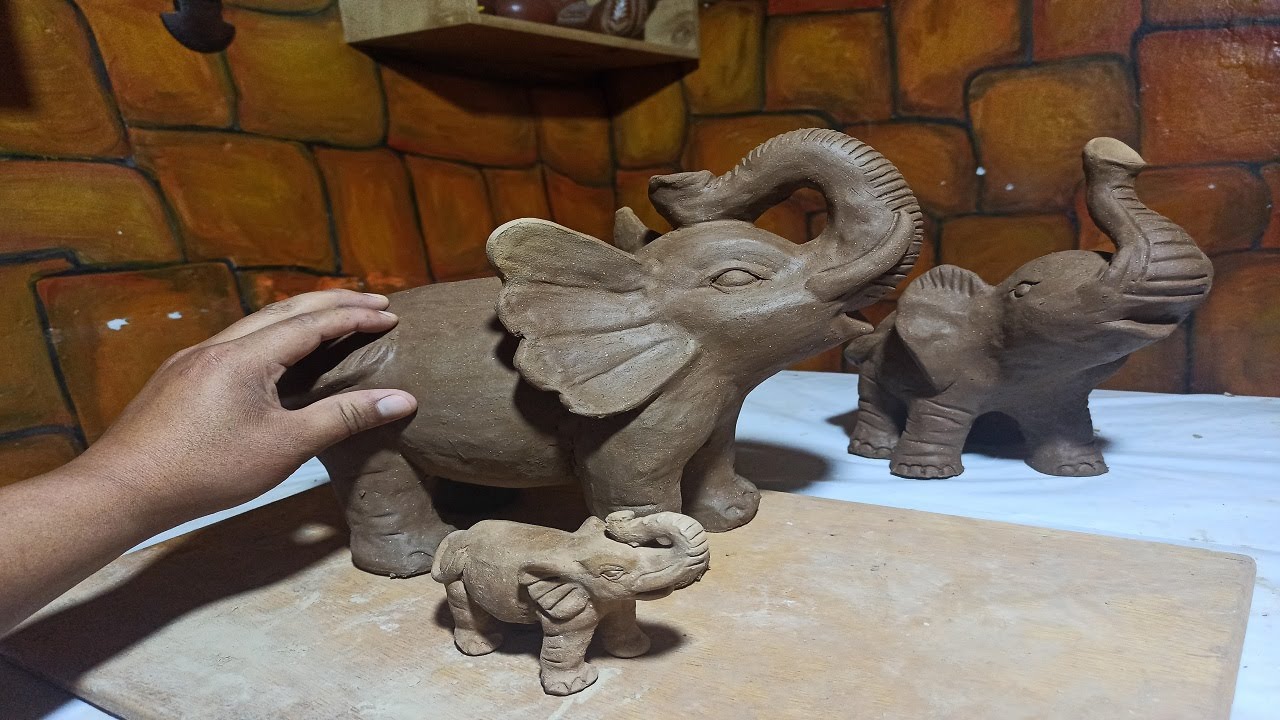 CERÁMICA: MODELADO DIRECTO EN ARCILLA CON LA TECNICA DE CHURRO Y PELLIZCO PASO A PASO