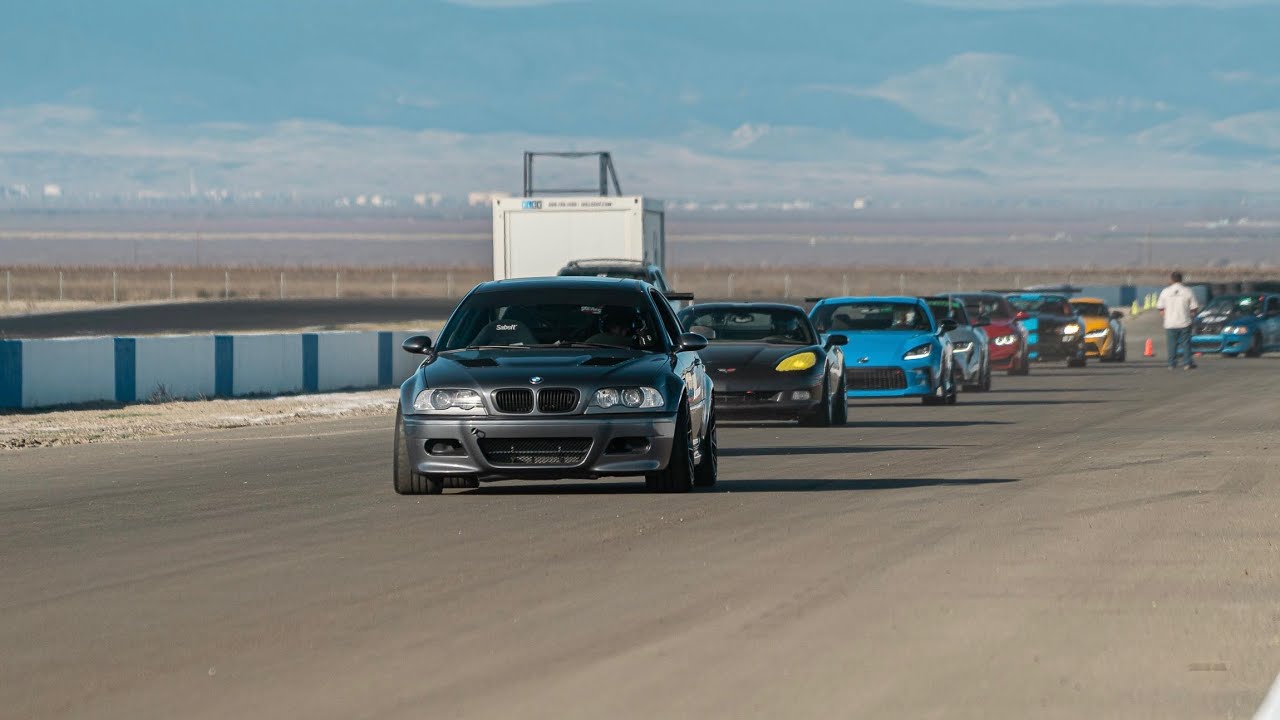 E46 M3 Buttonwillow Raceway 'The Circuit' 1:53.7 Lap | Bimmer Challenge