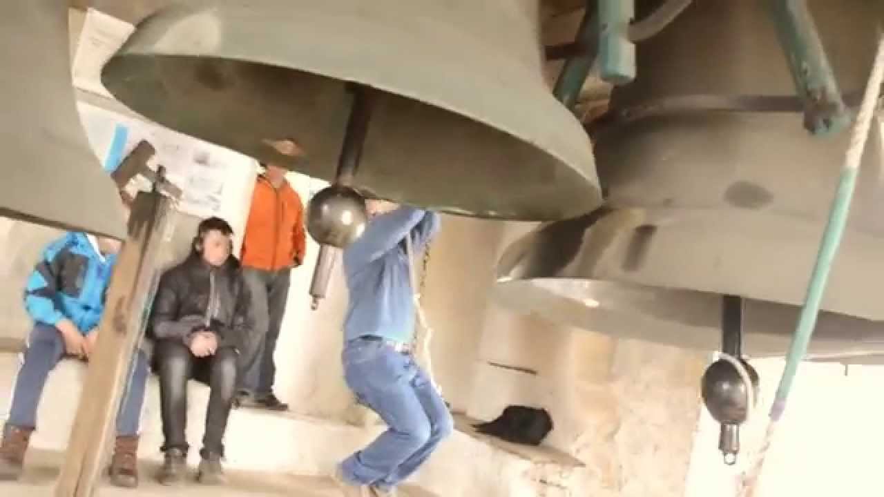 Ročno zvonenje na Šmarni gori / Handlauten an Šmarna gora