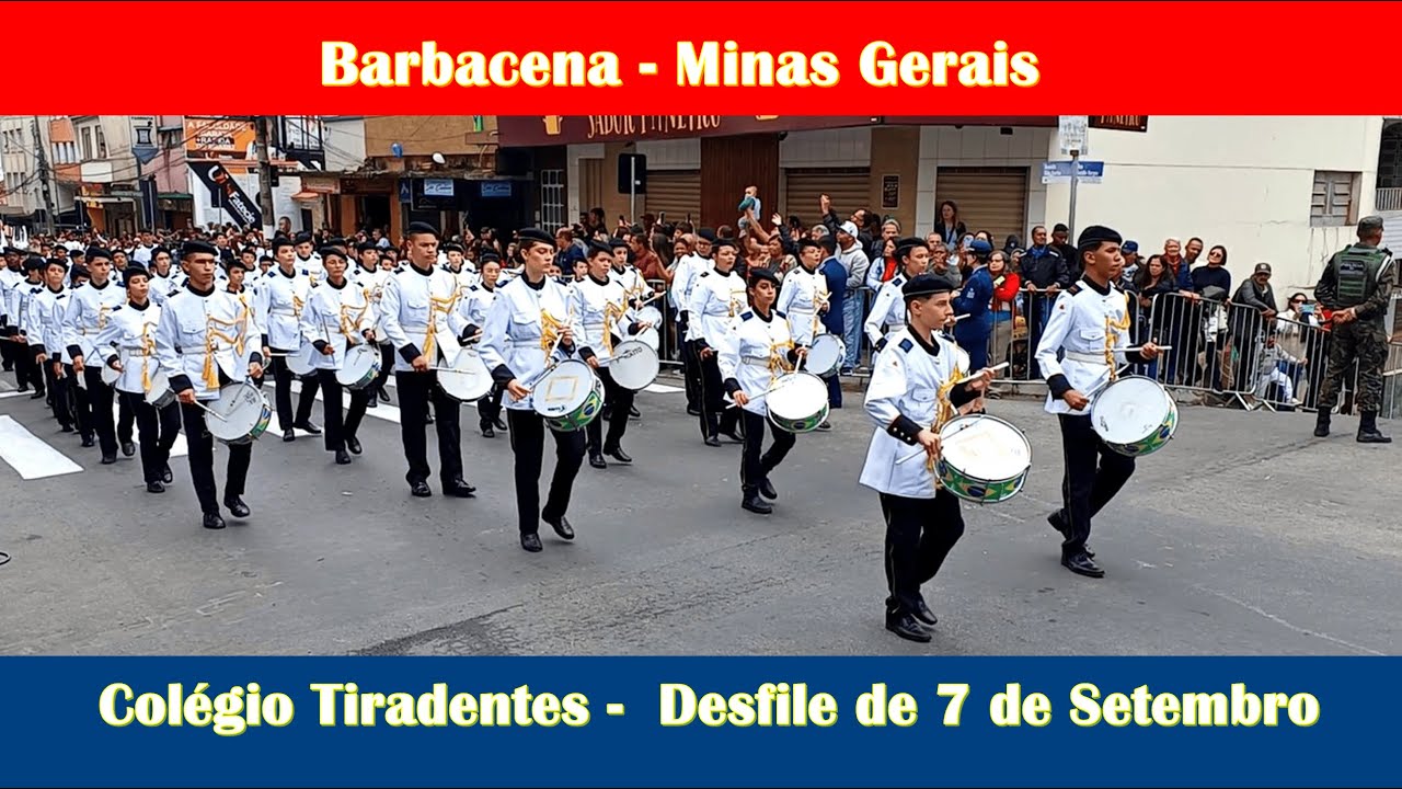 Desfile do Colégio Tiradentes no Sete de Setembro em Barbacena (MG)