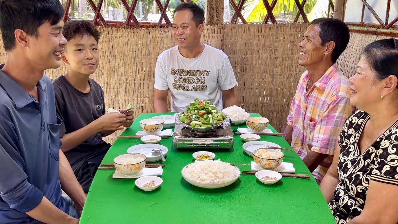 Gà Hấp Mướp Vui Mừng Cháu Tý Nhận Quà Lớn Anh Hiếu Ở Mỹ Gởi Tặng /at6n