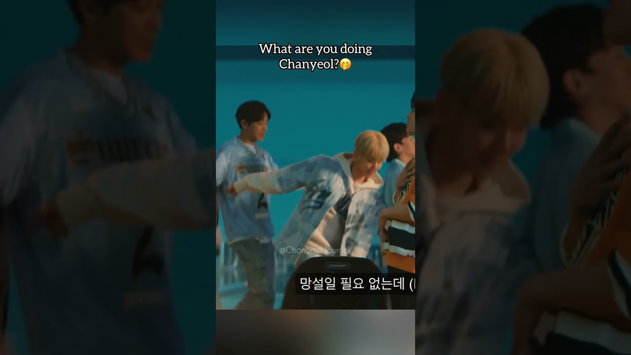 🤭I know how hard it was to hold back Chanyeol 