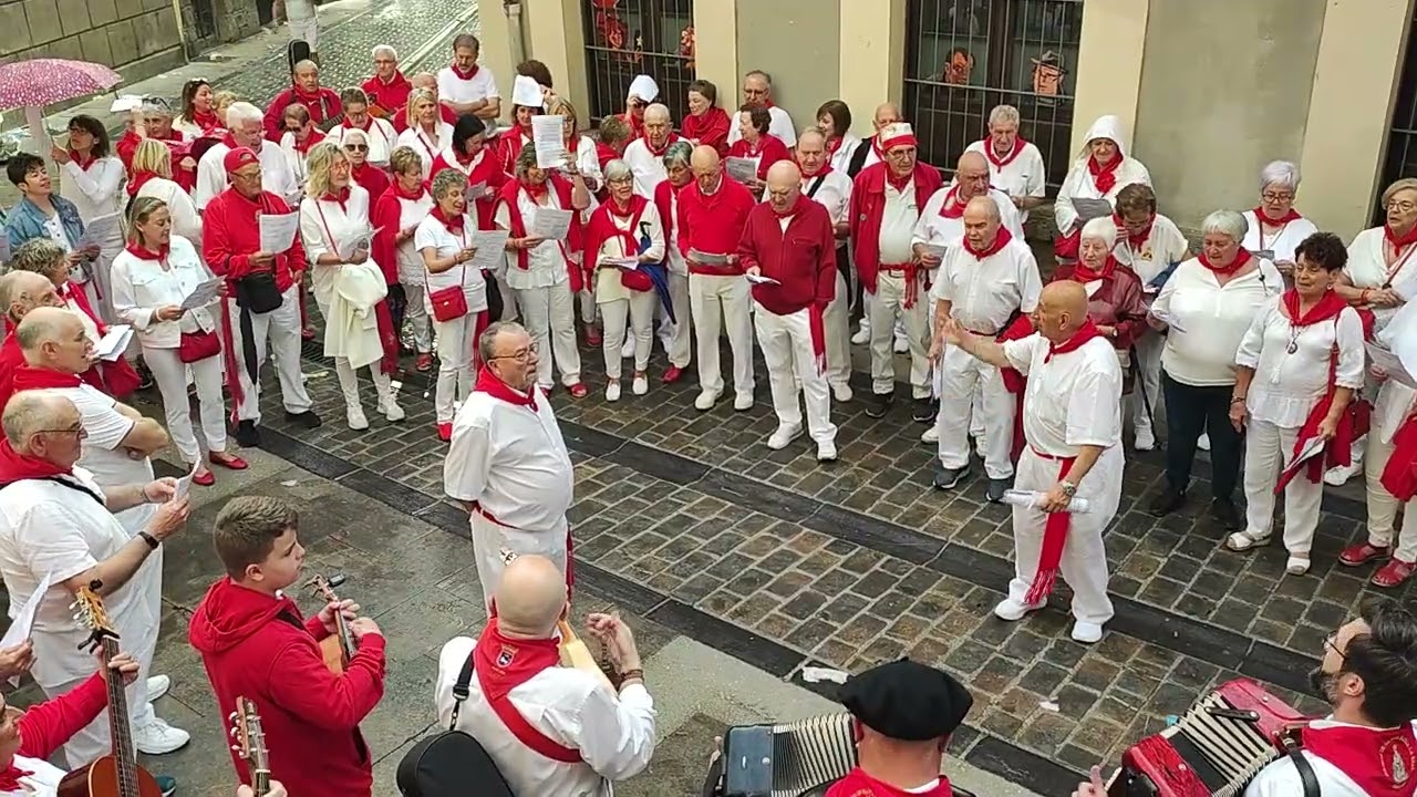 Aurora a San Fermín 2025. Pamplona, Navarra.