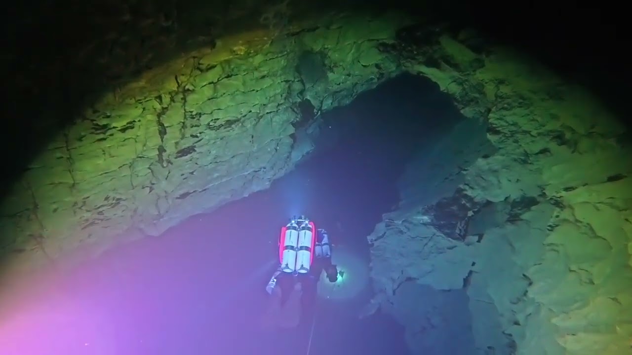 MOLNÁR JÁNOS CAVE, Budapest, Hungary  - b route