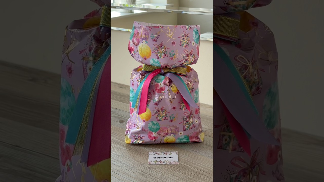 How to make a gift bag! This gorgeous wrapping paper is from wrapaholic gifts #how #gift #wrapping