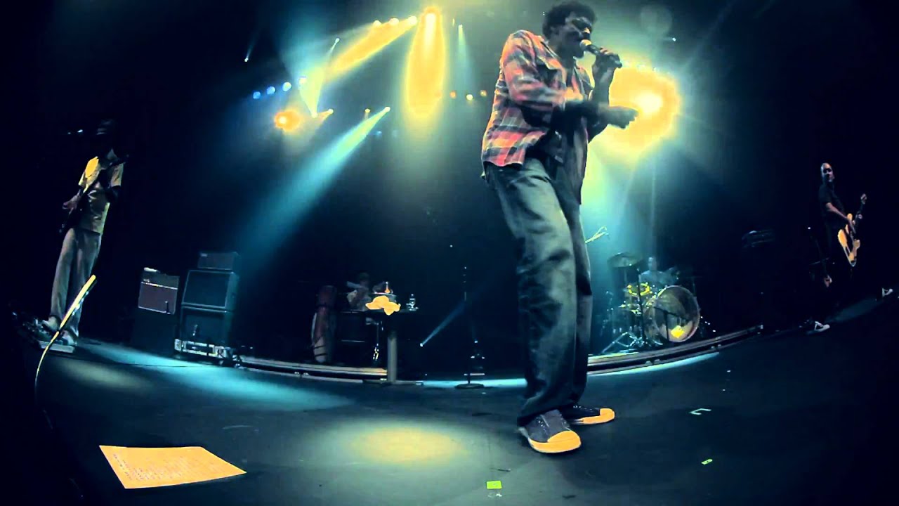 SEU JORGE and ALMAZ - Pai Jo&atilde;o [LIVE IN S&Atilde;O PAULO]