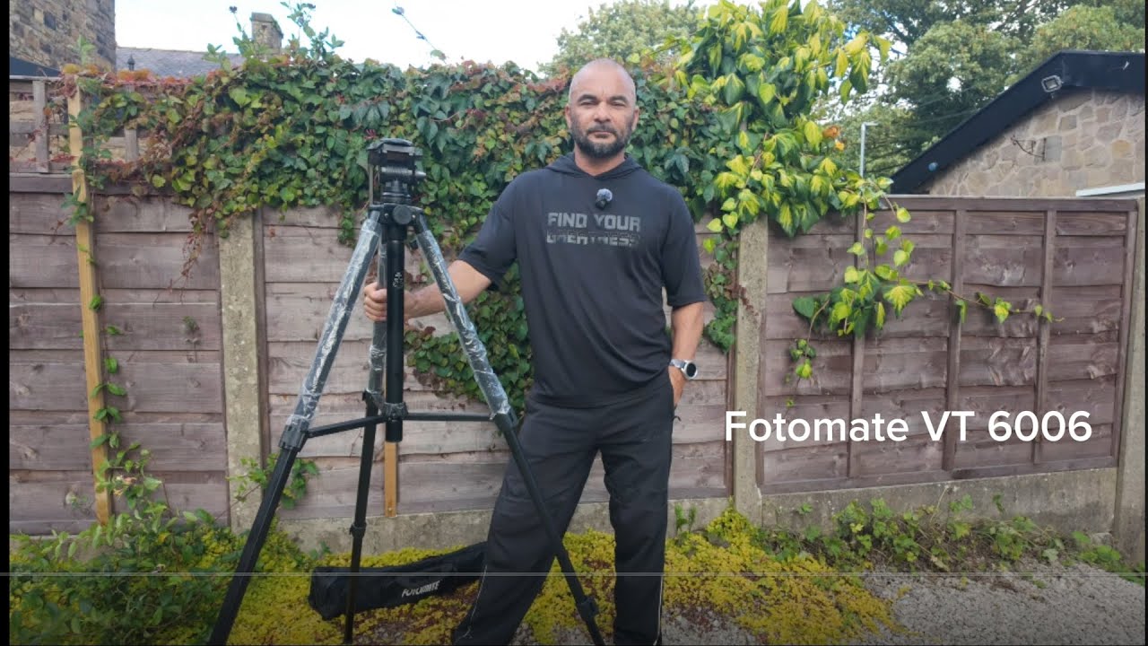 Fotomate VT-6006 Tripod with 2 way fluid head. 