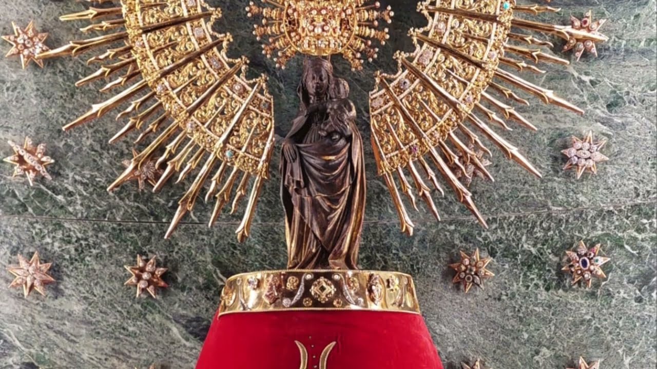 Un minuto junto a la Virgen del Pilar del día  8 marzo  Por las intenciones de Carmen S