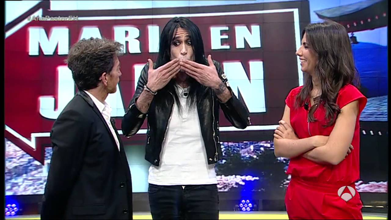 Mario Vaquerizo intenta coger el metro en Japón I El Hormiguero 3.0