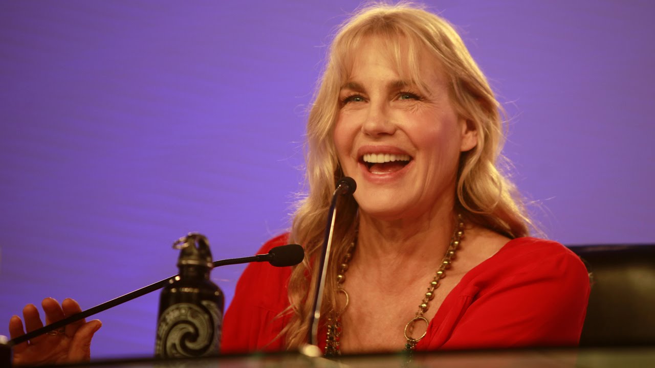 'I've been Arrested for Practicing Civil Disobedience' - Daryl Hannah | HT Leadership Summit 2013
