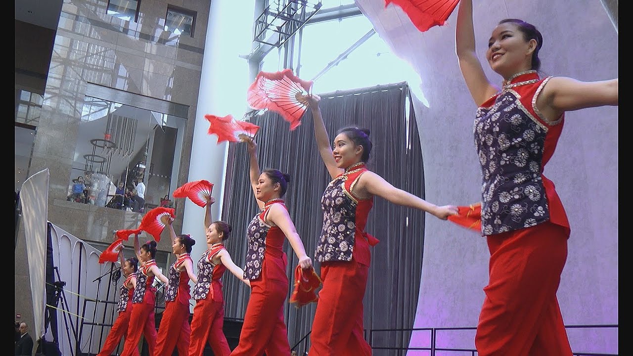 NYCCC Chinese New Year 2017 @ ArtsBrookfield YUNNAN FAN DANCE