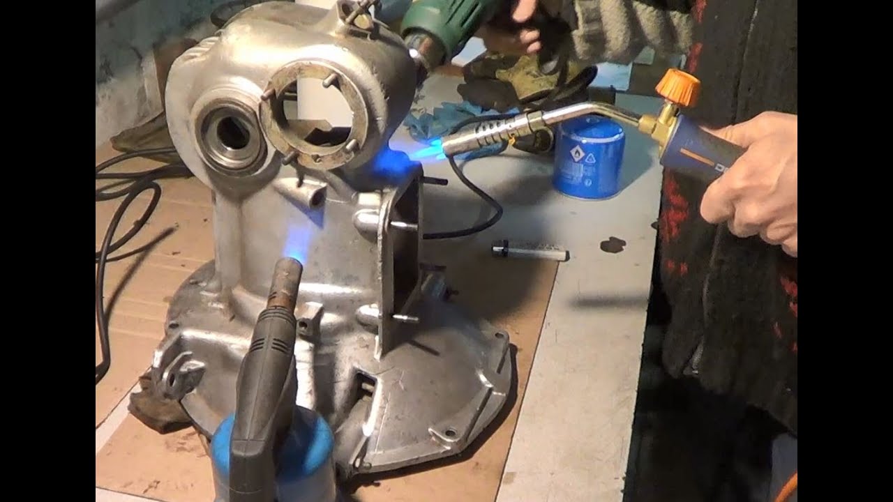 Panhard Junior 1954 21-désassemblage boîte
